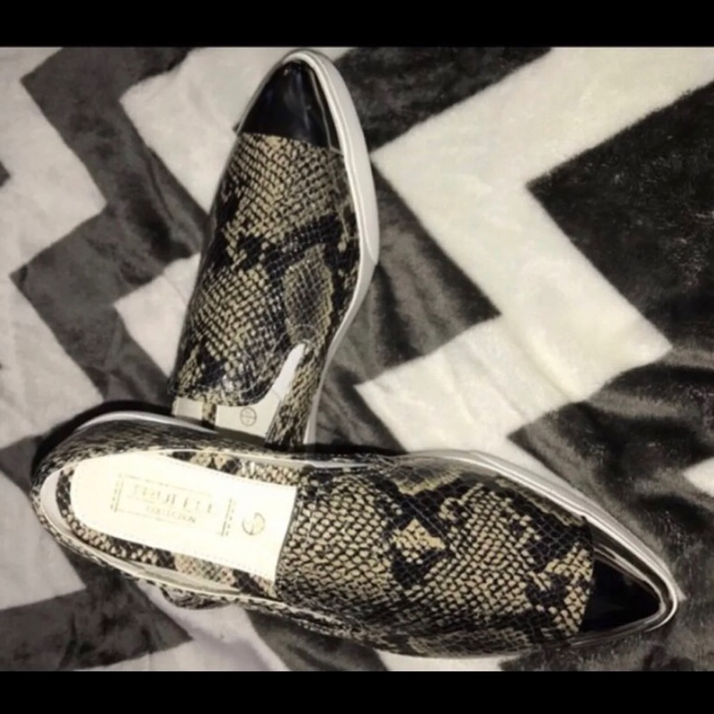 Elan Loafers - Picture 3 of 5